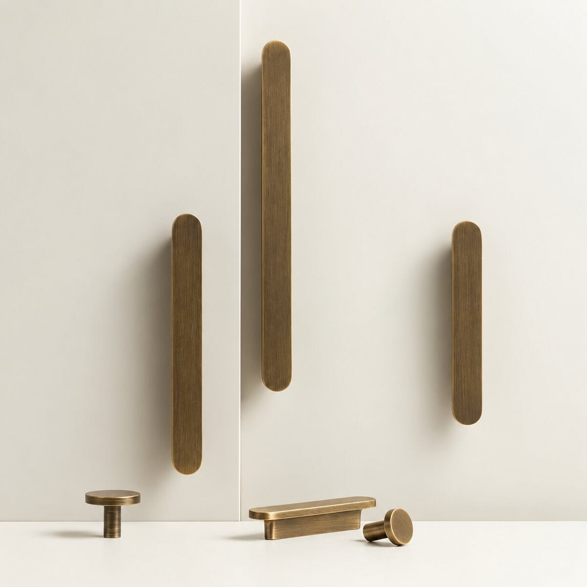 Möbelgriff aus massivem Messing – Antik-Bronze für Schrank, Schublade & Kleiderschrank